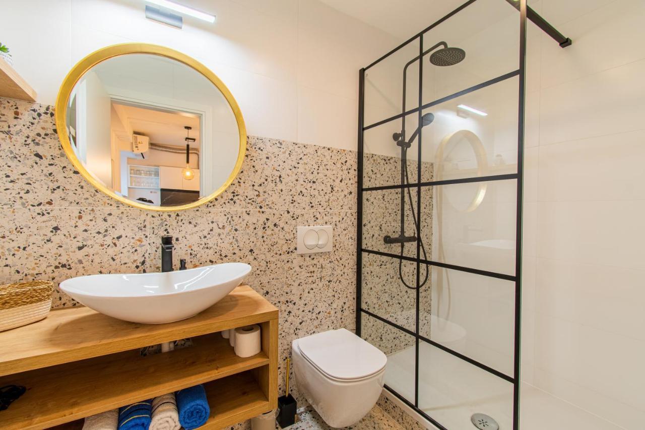 Flexible Selfcheckins 45 - Zagreb - New - Center Apartment ภายนอก รูปภาพ