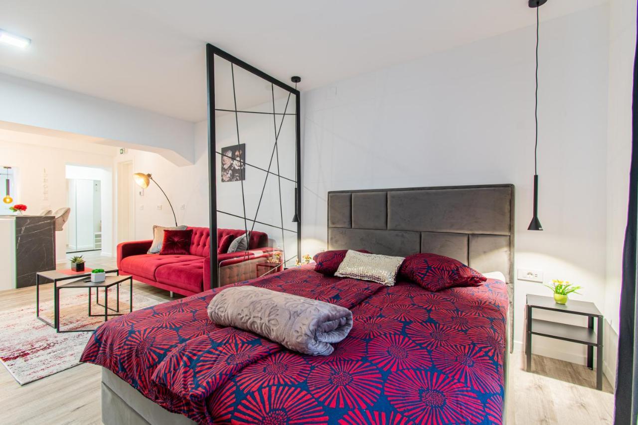 Flexible Selfcheckins 45 - Zagreb - New - Center Apartment ภายนอก รูปภาพ